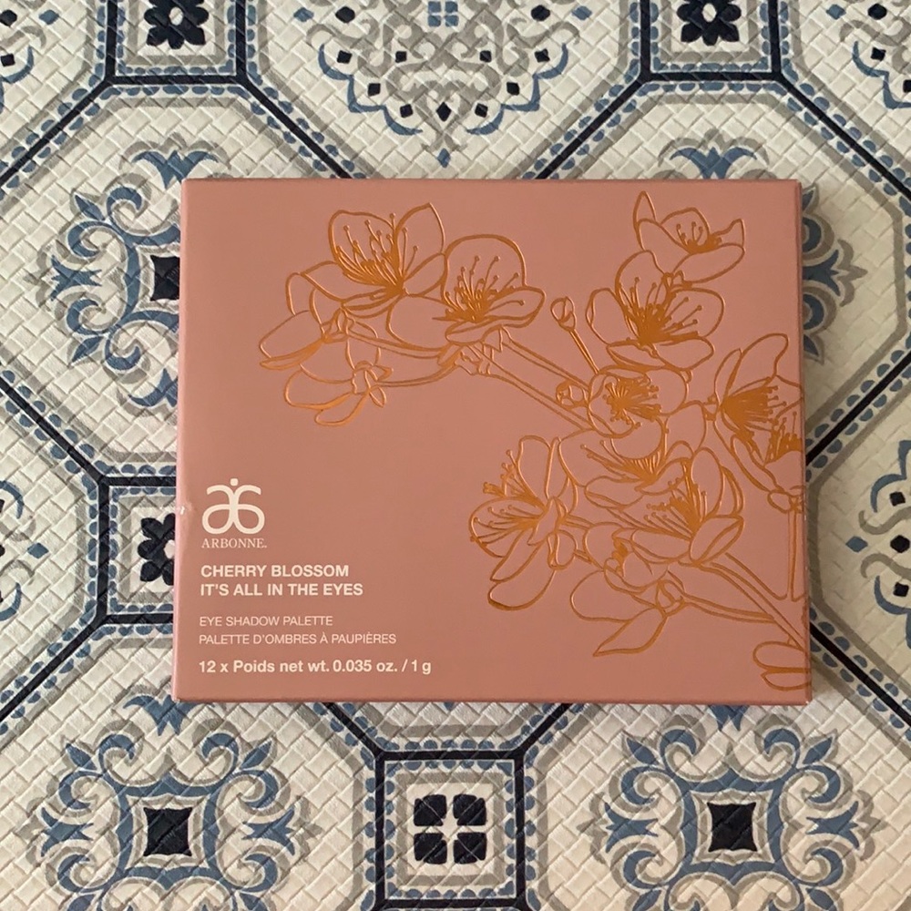 NWT** ARBONNE CHERRY BLOSSOM ITS ALL IN THE EYES